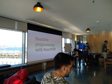 Introduction to ReactPHP Meetup